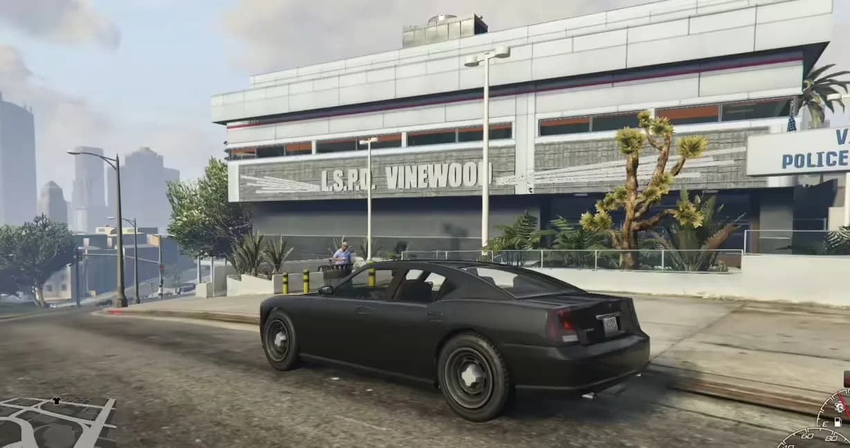 Vinewood PD v2 product preview for esx FiveM servers