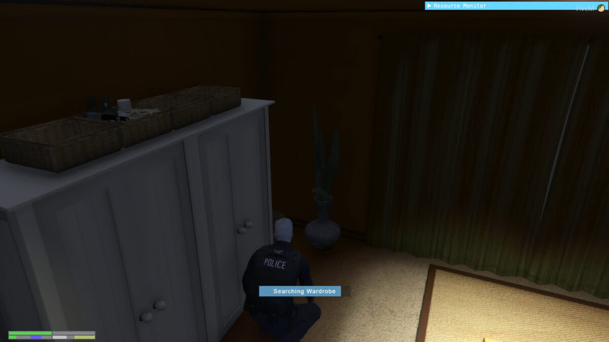 NoPixel HouseRobbery aperçu du gameplay fouille d'une armoire